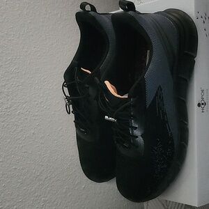 Men HooPoe Tennis Shoes